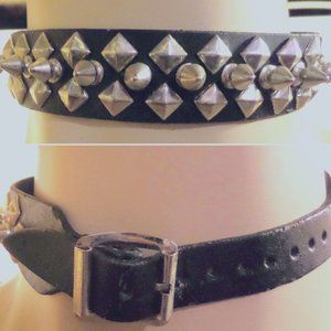 Leather studded spiked collar